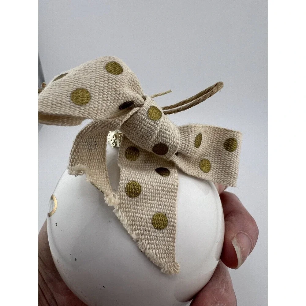 Home‎ Decorative Hand Painted White/Gold Glass Christmas Ball Ornament with Bow